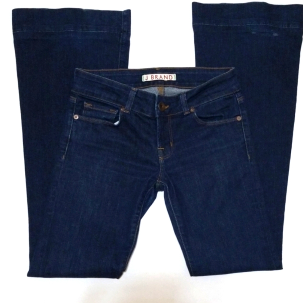 🎉 48 HR Sale 🎉J Brand Love Story Bell Bottom